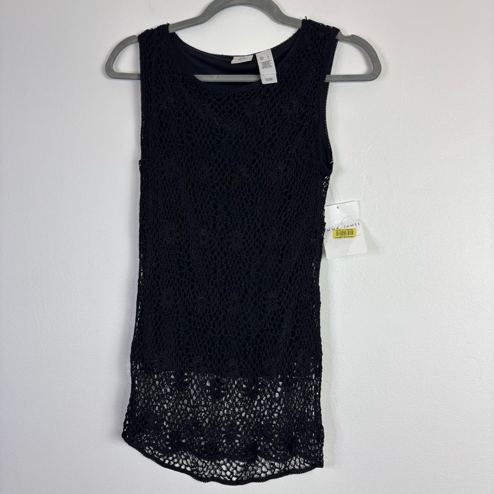 Emma James NWT crochet black top large